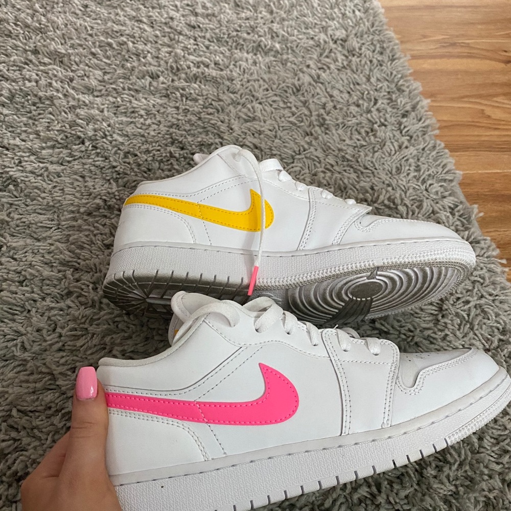 Jordan 1s Low Colorblock shoes